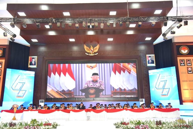 Orasi Ilmiah Rektor IPDN: Pengembangan Kompetensi Kader Pemerintahan di Era Digitalisasi