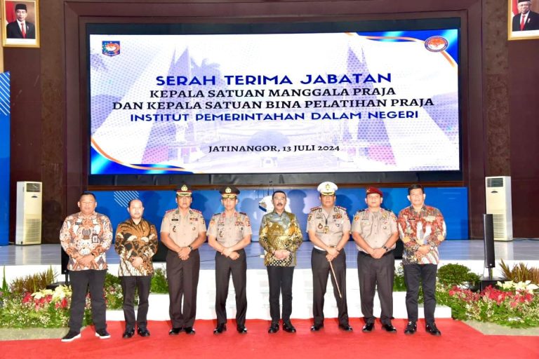 Rektor Apresiasi Pengabdian 2 Jenderal Polri 2 Tahun Bertugas di IPDN