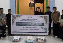 Warga Tomage Dilatih Pemulasaraan Jenazah, Ekspedisi Patriot UNPAD Dorong Kemandirian